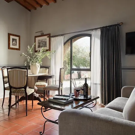 Relais Olmo - Place Of Charme 4*