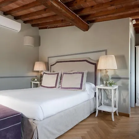Relais Olmo - Place Of Charme