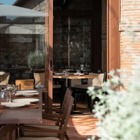 Relais Olmo - Place Of Charme