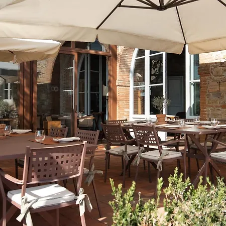 Relais Olmo - Place Of Charme 4*