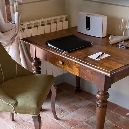 Relais Olmo - Place Of Charme