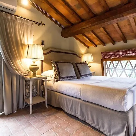 Relais Olmo - Place Of Charme 4*