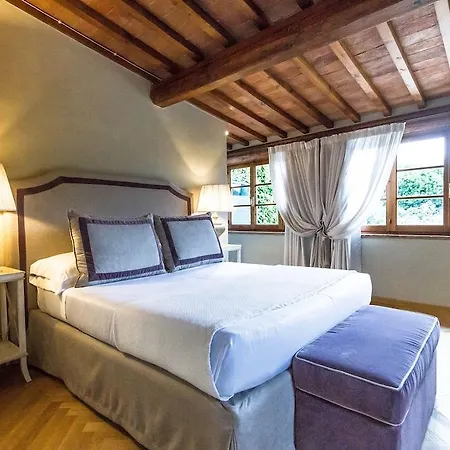 Relais Olmo - Place Of Charme