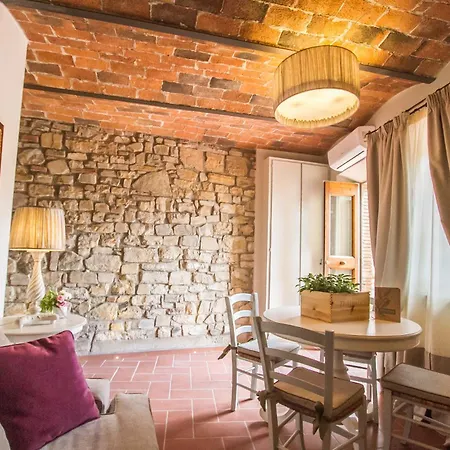 אתר נופש Relais Olmo - Place Of Charme אימפרונטה