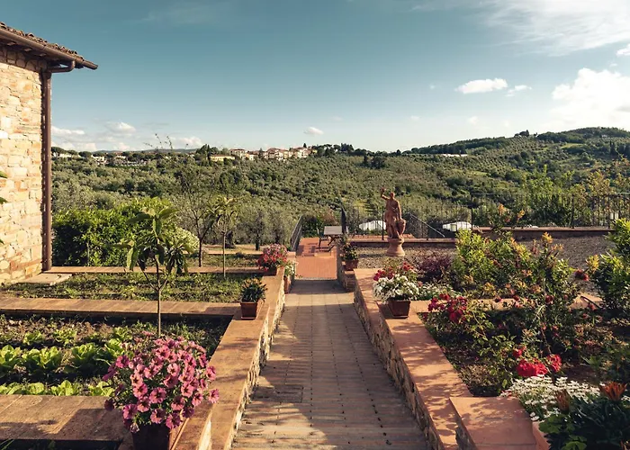 Θέρετρο Relais Olmo - Place Of Charme 4*