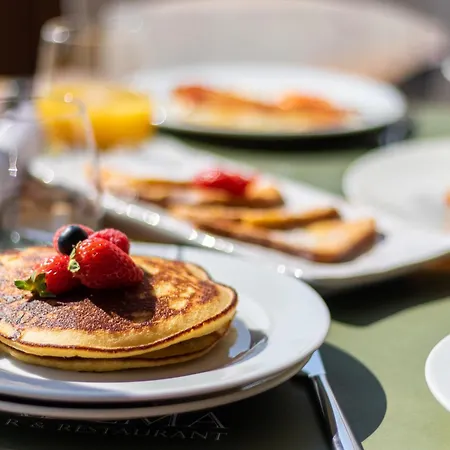 Relais Olmo - Place Of Charme 4*